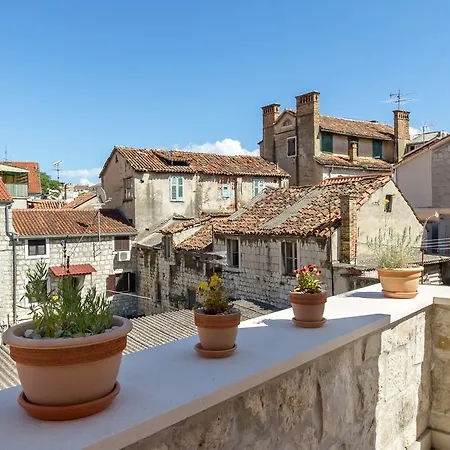 Apartman Sv Petar Stari U Centru Splita Apartman Split