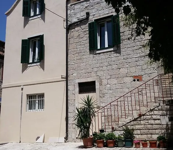 Apartman Sv Petar Stari U Centru Splita Apartment Split